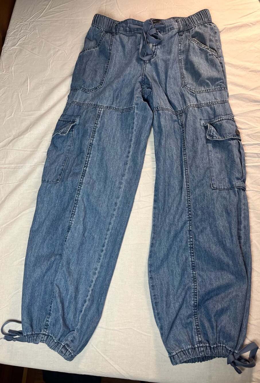 Sincerely Jules Women's Denim Cargo Pants with Drawstring Waist 7/28 Lagenlook